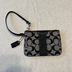 Coach Signature Jacquard Zip Pouch Wristlet Wallet Grey Black